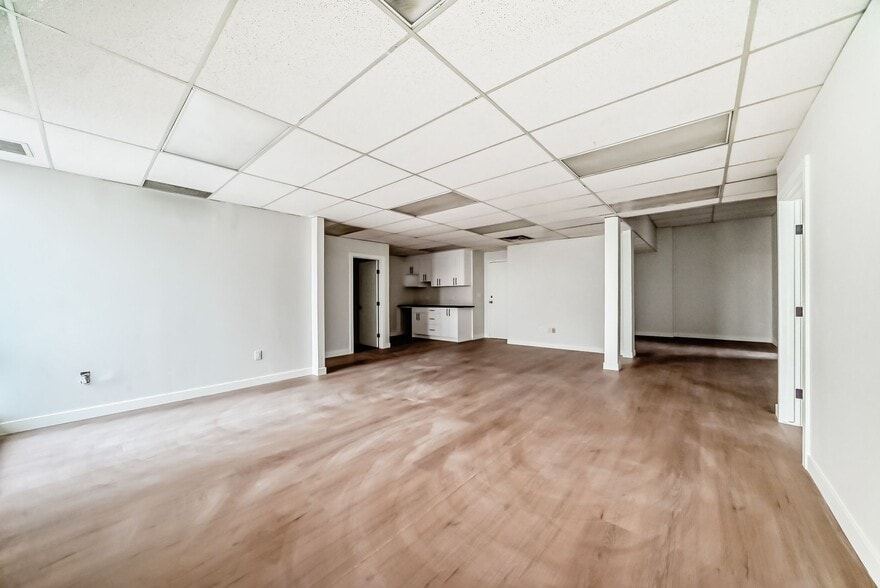 More Photos Of 3132 26 St NE, Calgary Storefront Retail Office For Sale