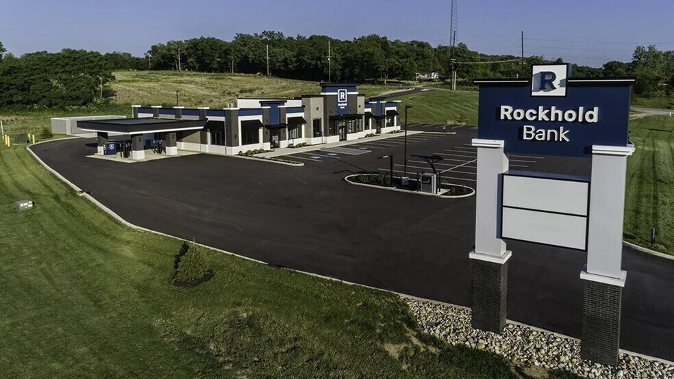 More Photos Of 1212 Hospital Rd, Chillicothe Bank For Lease