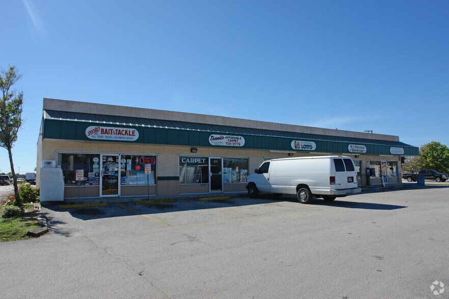 More Photos Of 464-494 SE Monterey Rd, Stuart General Retail For Lease
