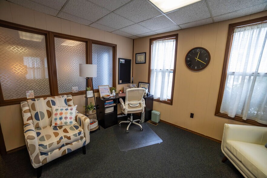 More Photos Of 811 Monroe St, Stroudsburg Office Residential For Lease