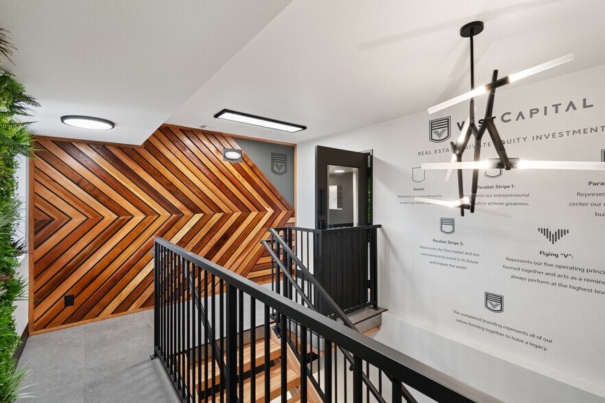 More Photos Of 222 NE Everett St, Camas Storefront Retail Office For Lease