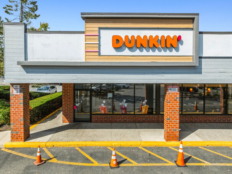 More Photos Of 238-310 Grove St, Braintree Unknown For Lease