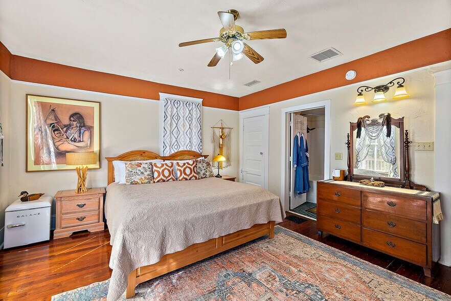 More Photos Of 444 S Beach St, Daytona Beach Hospitality For Sale