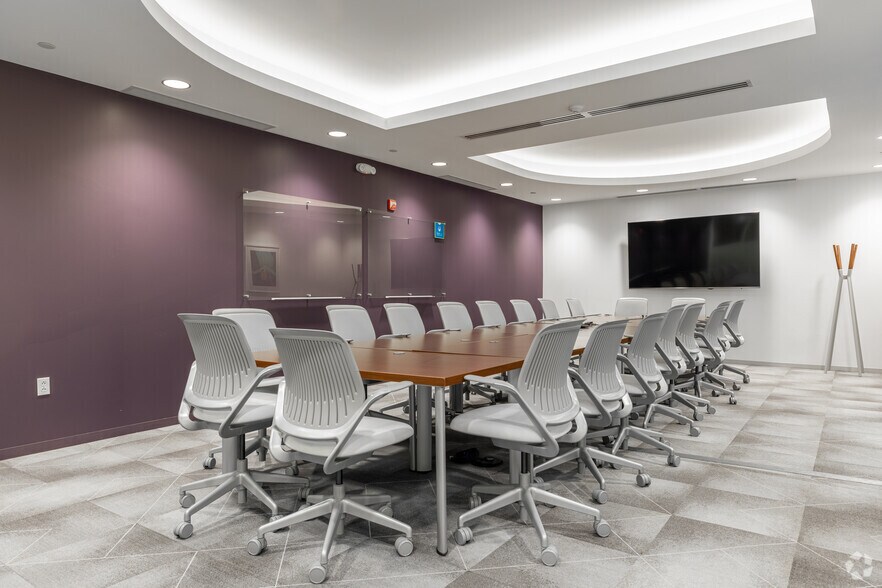 More Photos Of 4 Century Dr, Parsippany Unknown For Lease