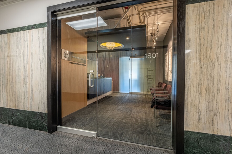 More Photos Of 50 E Washington St, Chicago Medical For Sale