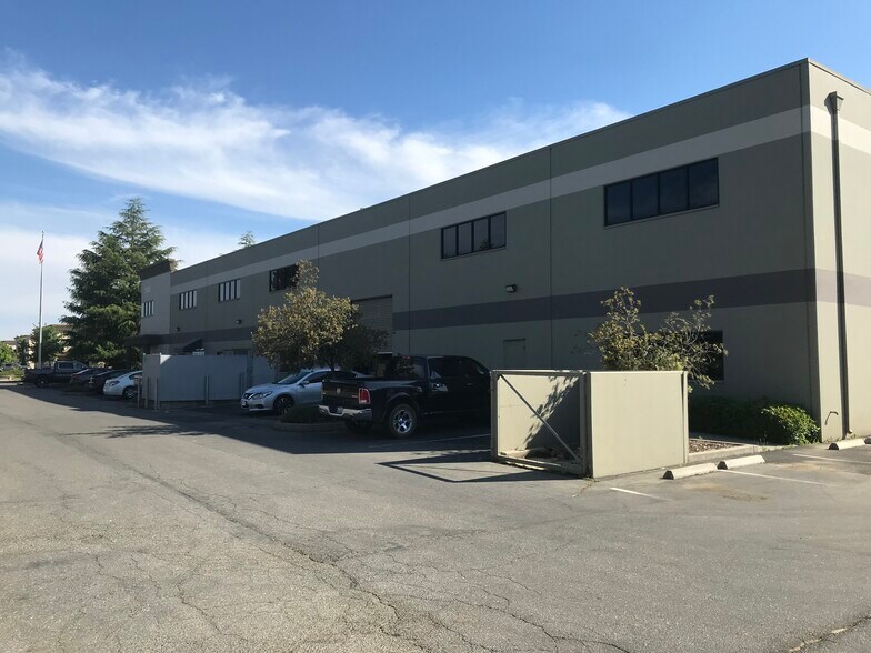 More Photos Of 2638 Aztec Dr, Chico Industrial For Lease