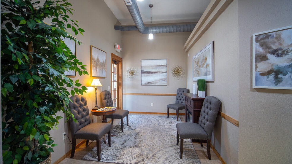 More Photos Of 3257 19th St NW, Rochester Office For Lease