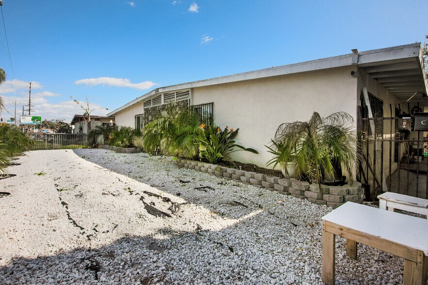 More Photos Of 2526 Mcfadden Ave, Santa Ana Apartments For Sale