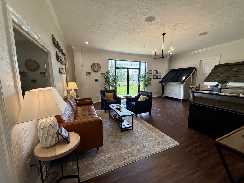 More Photos Of 1907 E US Highway 80, White Oak Office For Sale