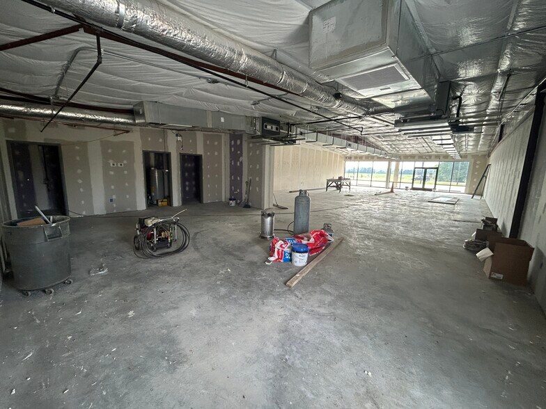 More Photos Of 3388-3400 Catlett Rd, Catlett Freestanding For Lease