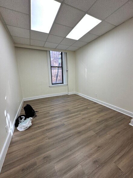 More Photos Of 370 E 149th St, Bronx Office For Lease