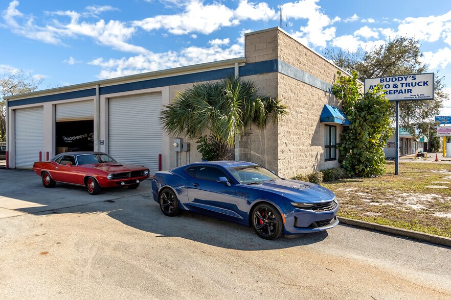 More Photos Of 6735 14th St, Bradenton Auto Repair For Sale