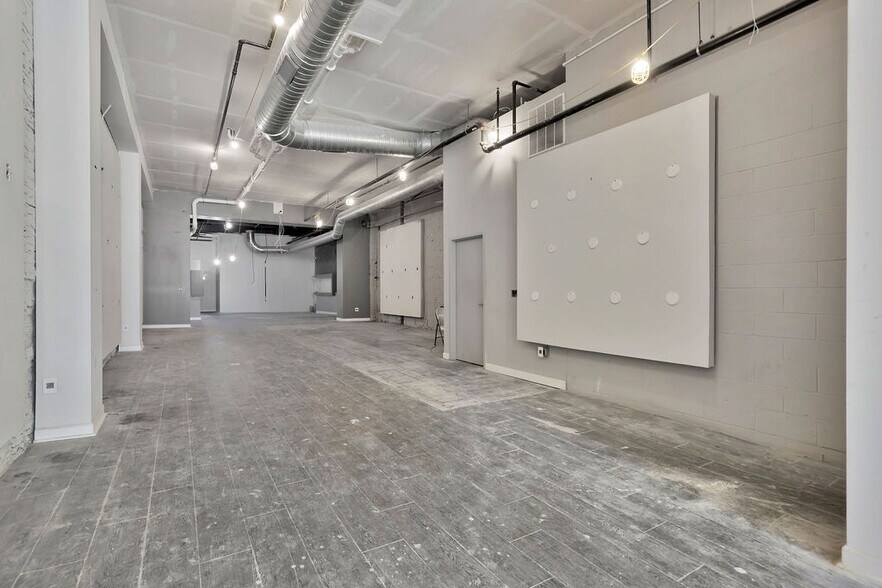 More Photos Of 312 W 4th St, Cincinnati Storefront Retail Residential For Lease