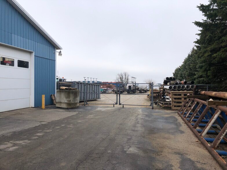 More Photos Of 825 E North St, Elburn Warehouse For Sale