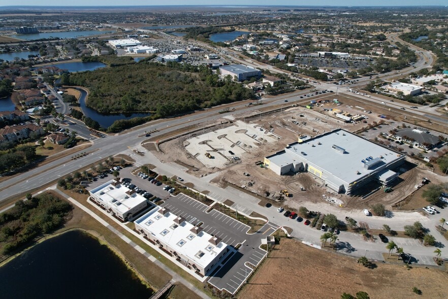 More Photos Of 1755 Berglund Ln, Melbourne Medical For Lease