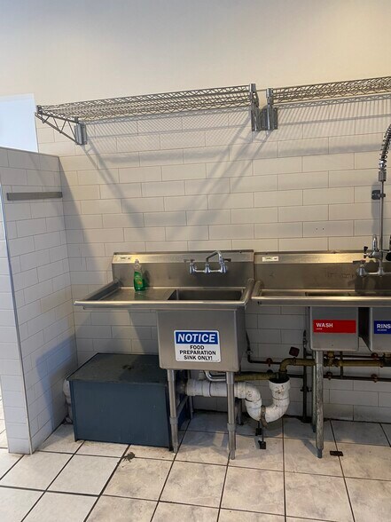 More Photos Of 166 Cortlandt St, Tarrytown Restaurant For Lease