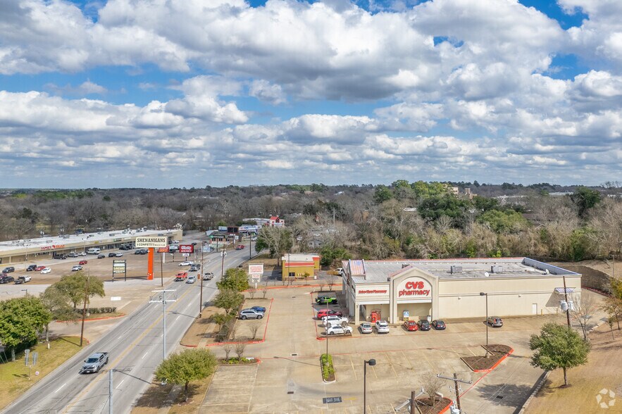 More Photos Of 1569 11th St, Huntsville Drugstore For Sale
