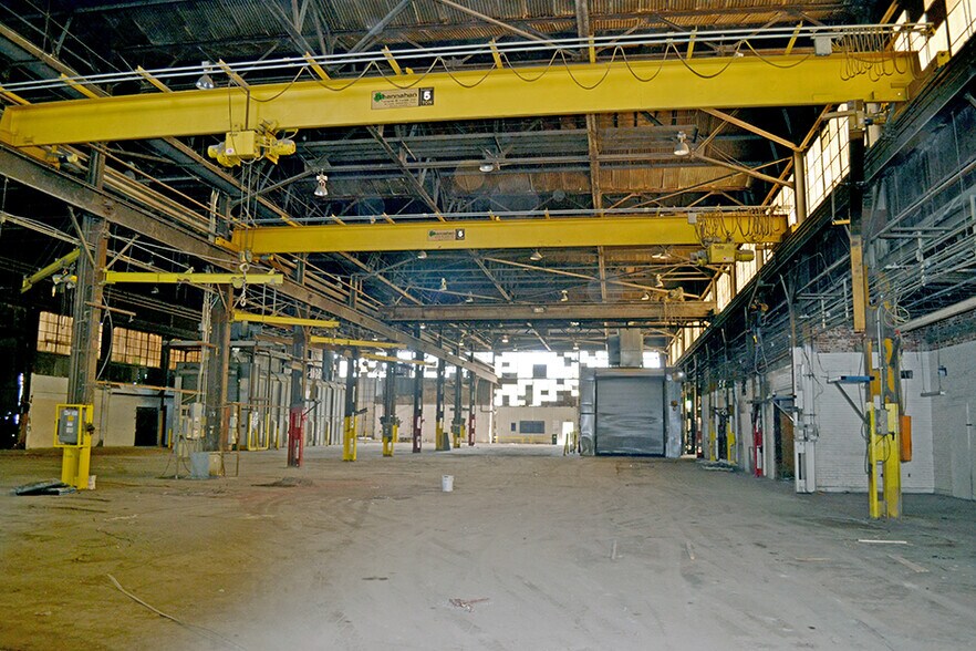 More Photos Of 2701 Converse Ave, East Saint Louis Manufacturing For Sale