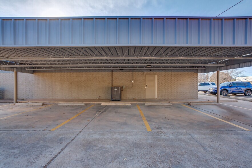 More Photos Of 3508 22nd Pl, Lubbock Medical For Sale