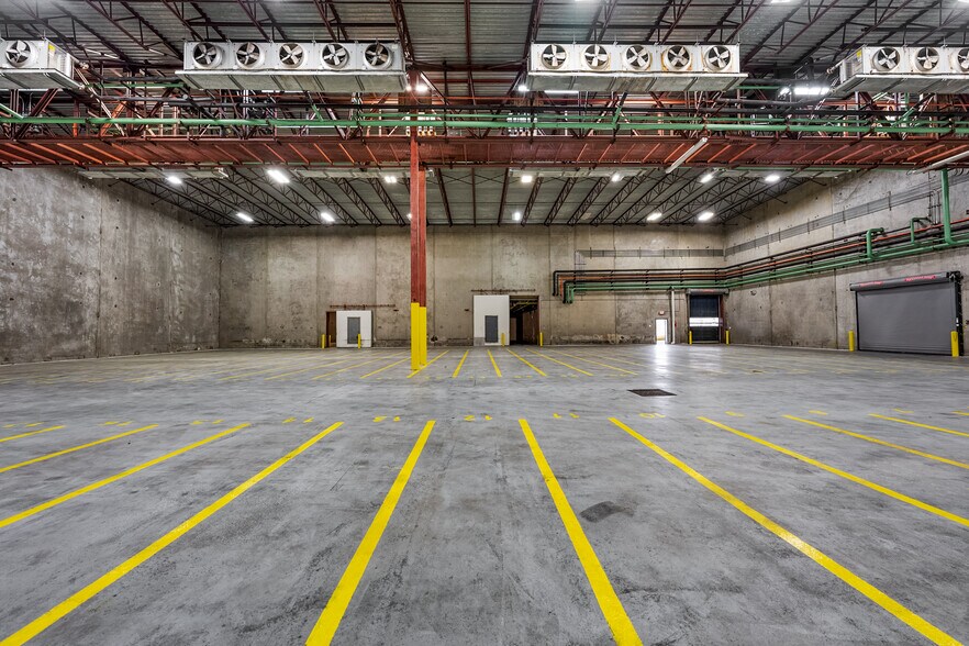 More Photos Of 661 S Fir St, Medford Refrigeration Cold Storage For Lease