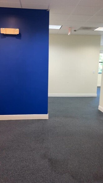 Primary Photo Of 9696 Bonita Beach Rd, Bonita Springs Office For Lease