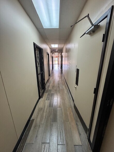 More Photos Of 1747 Citadel Plz, San Antonio Office For Sale