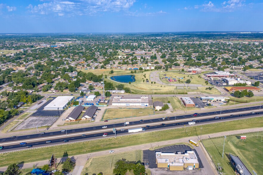 More Photos Of 301 S I-35 Ser Rd, Moore Land For Sale