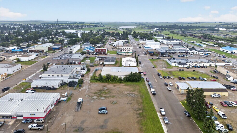 More Photos Of 5018 52 Ave, Tofield Warehouse For Sale