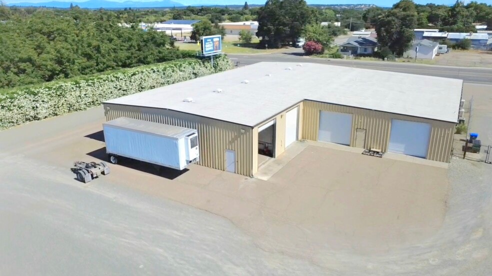 More Photos Of 22755 Antelope Blvd, Red Bluff General Retail For Lease
