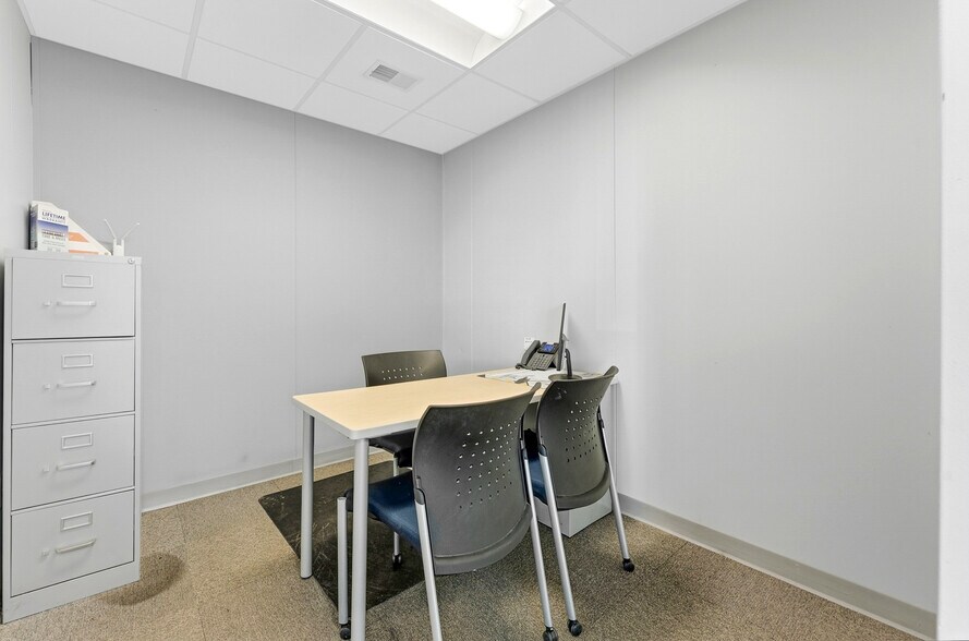 More Photos Of 1229 Country Club Rd, Fairmont Auto Dealership For Sale