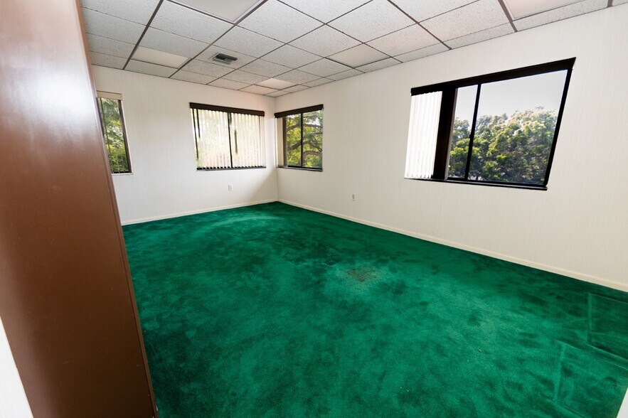 More Photos Of 300 NW 70th Ave, Plantation Medical For Lease