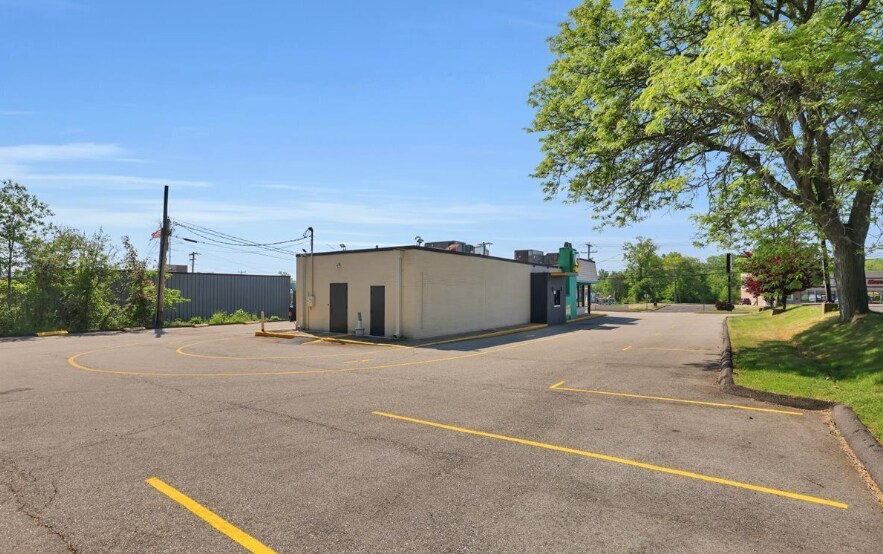 More Photos Of 942 Washington St, Middletown Fast Food For Sale