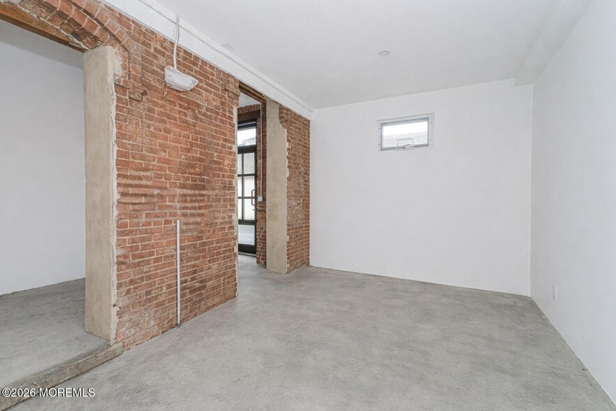 More Photos Of 135 Main St, Matawan Storefront Retail Residential For Lease