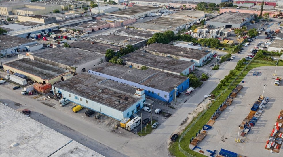 More Photos Of 5550 NW 35th Ct, Miami Warehouse For Lease