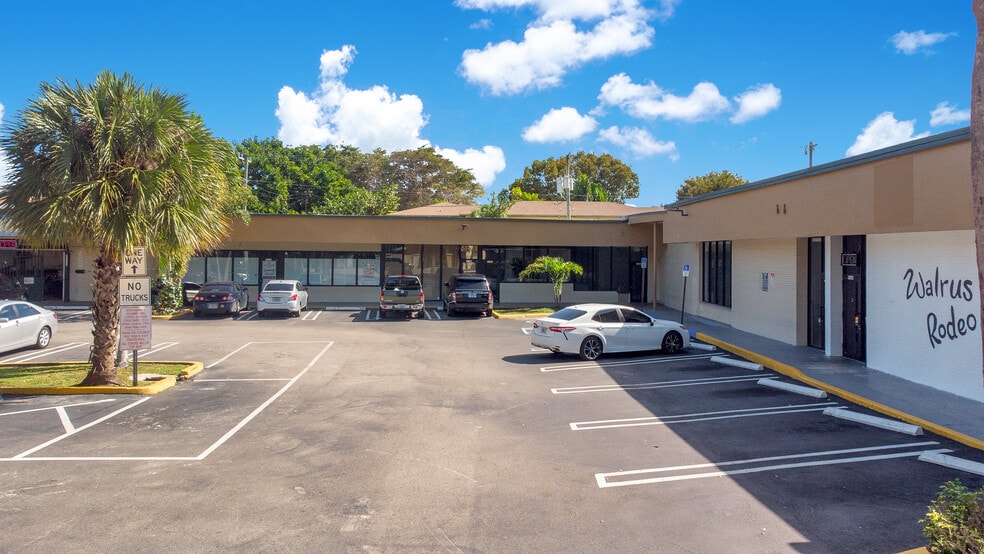 More Photos Of 5145-5301 NE 2nd Ave, Miami Unknown For Lease