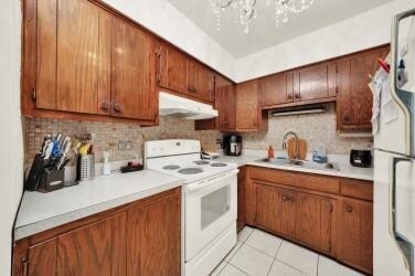 More Photos Of 6430 W 64th Pl, Chicago Apartments For Sale