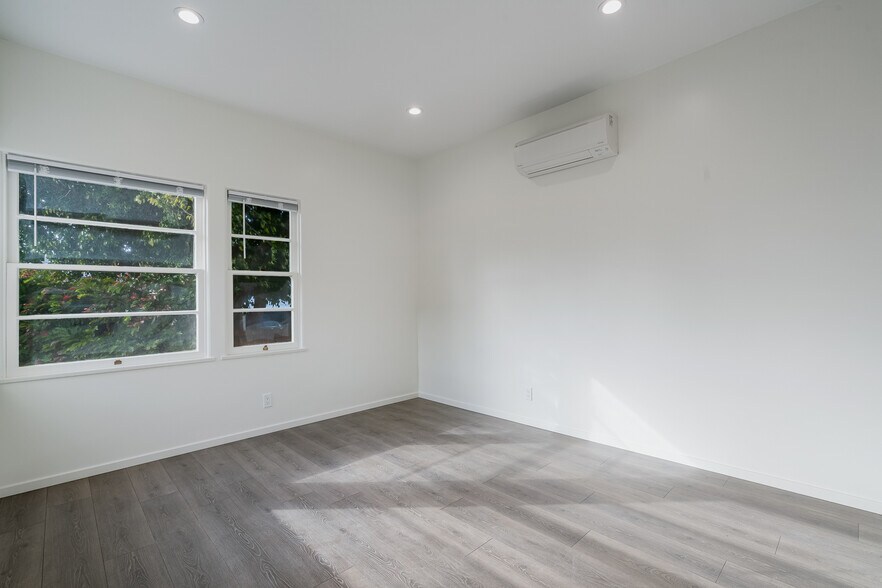 More Photos Of 1226 S Dunsmuir Ave, Los Angeles Multifamily For Sale