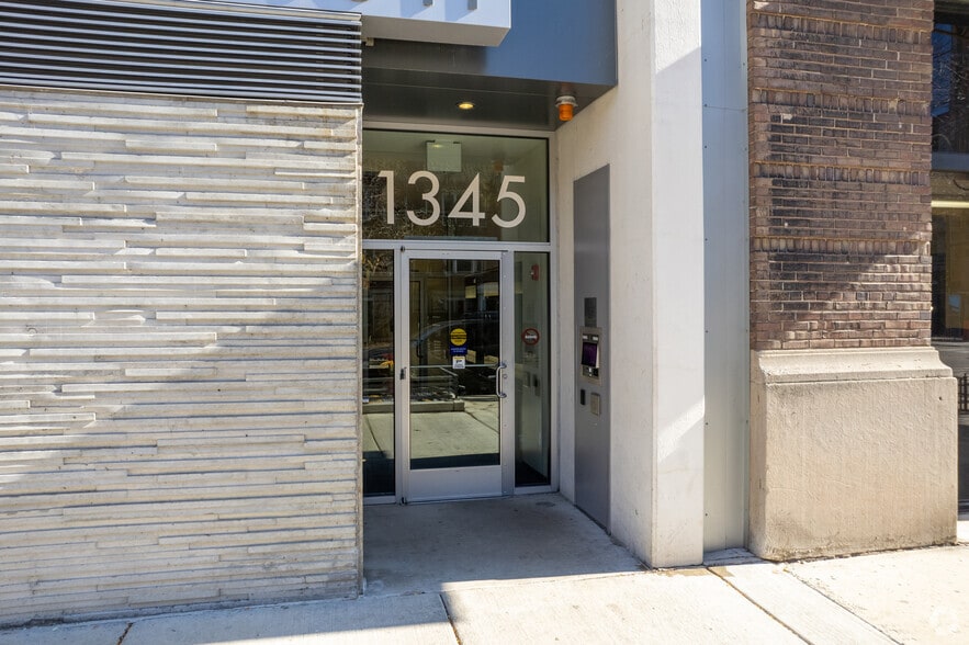 More Photos Of 1345-1349 S Wabash Ave, Chicago Apartments For Lease