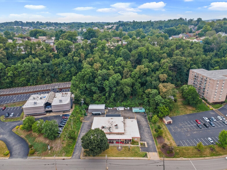 More Photos Of 520 E Bruceton Rd, Pittsburgh Freestanding For Sale