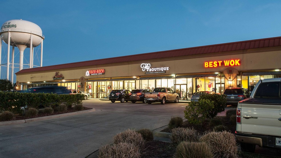 More Photos Of 28 Market Ct, Hattiesburg General Retail For Lease