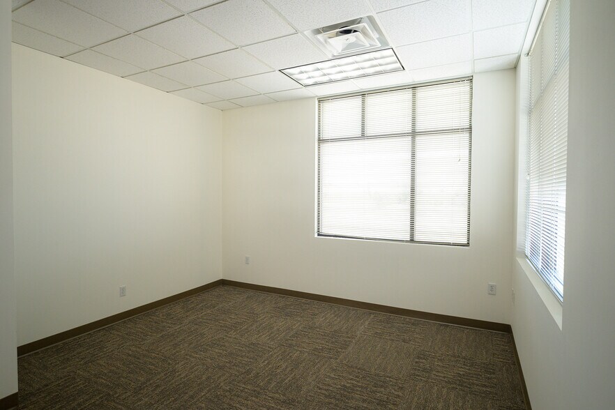 More Photos Of 9226 Teddy Ln, Lone Tree Office For Lease