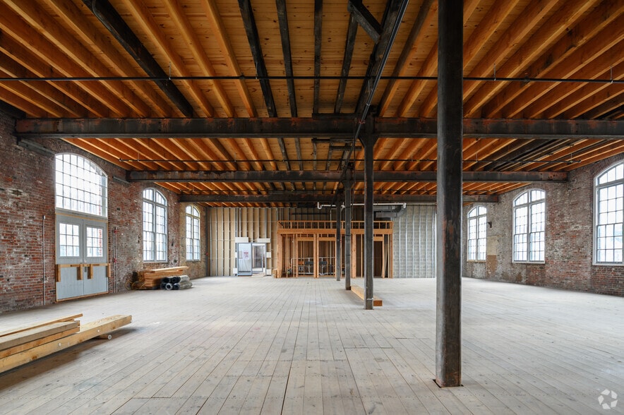 More Photos Of 21 Clark St, Trenton Unknown For Lease