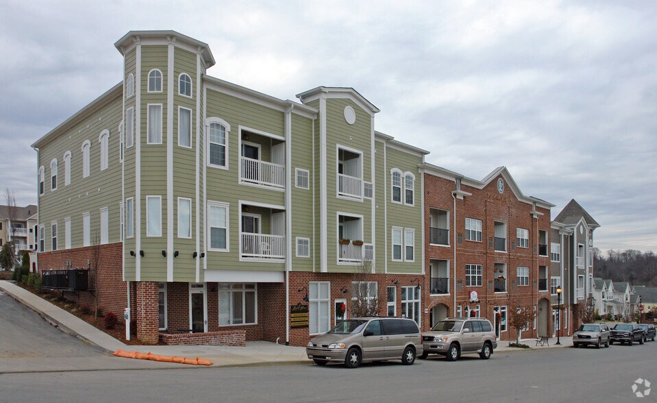 More Photos Of 7009 Lenox Village Dr, Nashville Apartments For Lease
