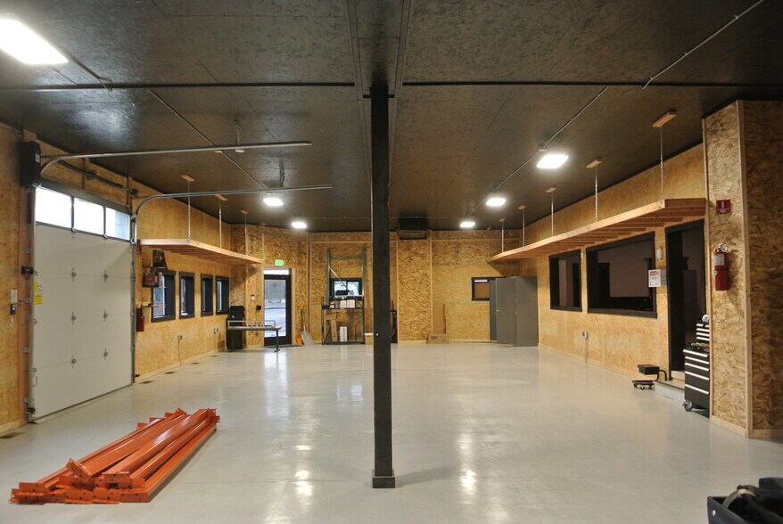 More Photos Of 2 S Division St, Kellogg Restaurant For Sale