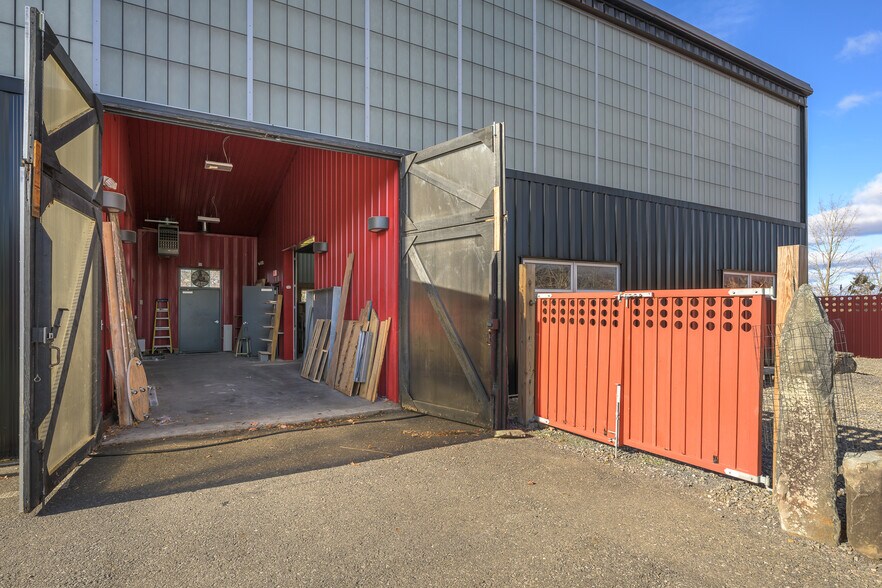 More Photos Of 78-90 Green St, Hudson Flex For Sale