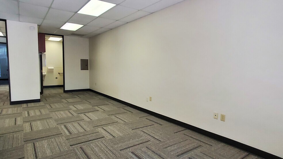 More Photos Of 5805 Coit Rd, Plano Office For Sale