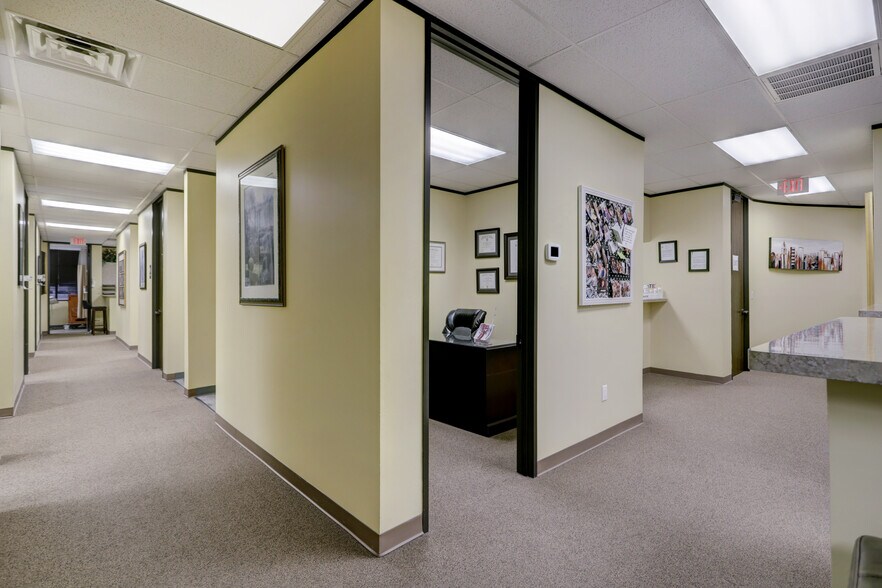 More Photos Of 19701 Kingwood Dr, Kingwood Medical For Sale