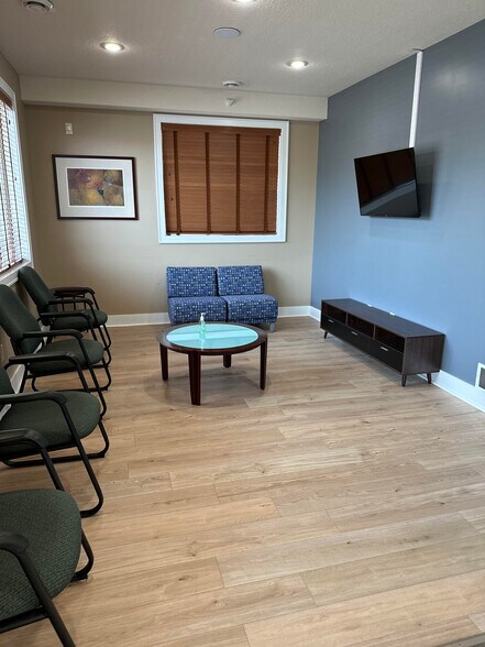 More Photos Of 11230-11238 86th Ave N, Maple Grove Coworking Space