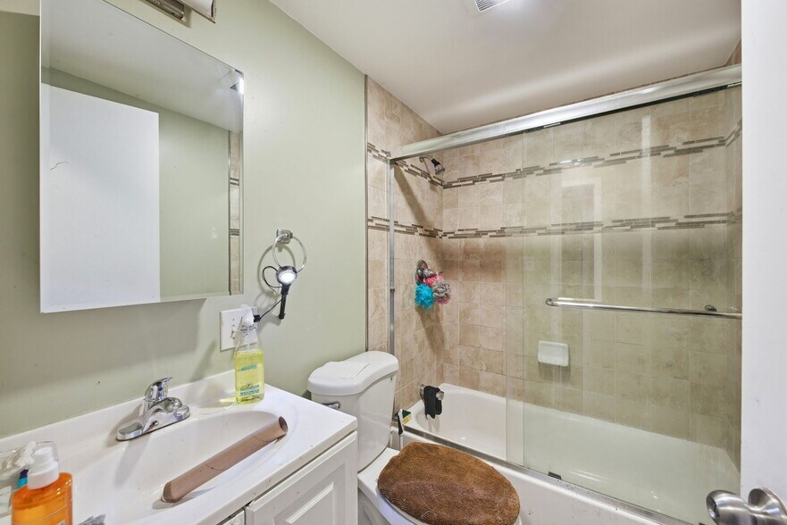More Photos Of 3050-3058 Davis St, Oakland Apartments For Sale