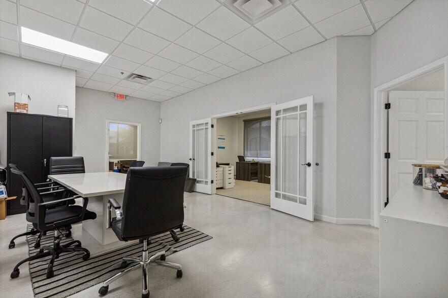 More Photos Of 8501 Wade Blvd, Frisco Medical For Lease